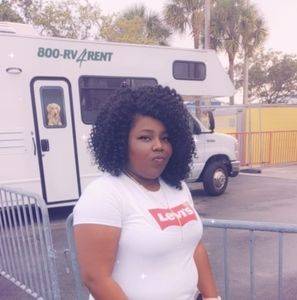 Meet your Posher, Mily